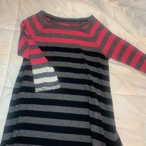 Calvin Klein , 3/4 sleeve flowy striped top .